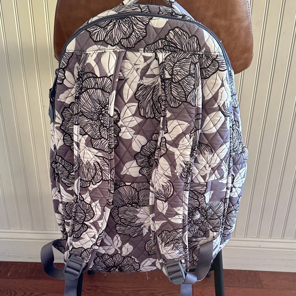 Vera Bradley Essential Backpack Moon Shadow Meadow Pattern NWOT - Picture 2 of 9
